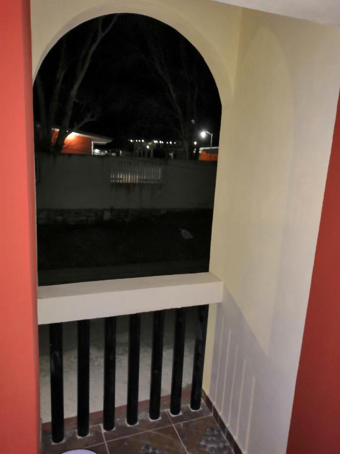 Nicte-Ha Hotel Xpujil Bagian luar foto