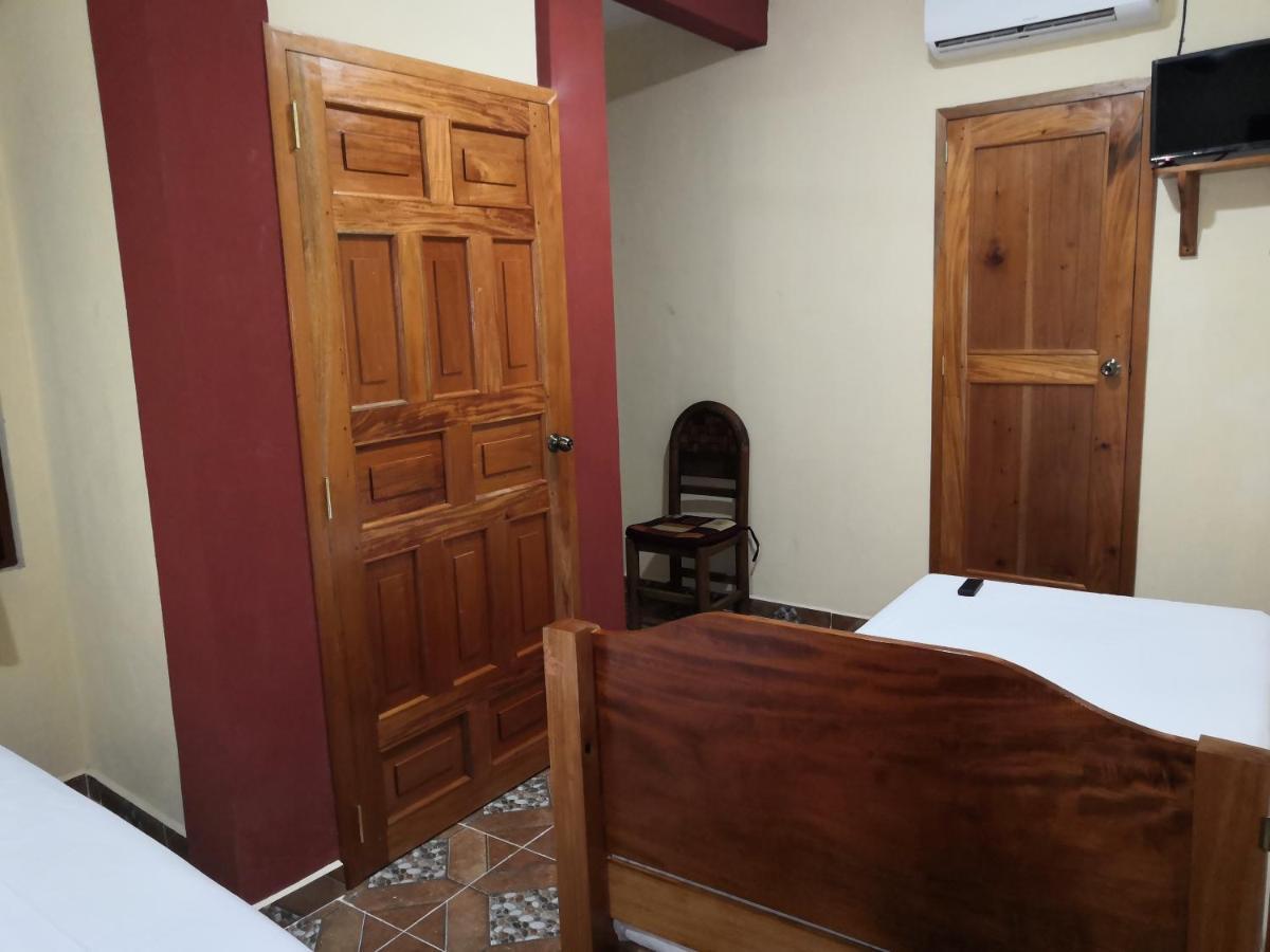 Nicte-Ha Hotel Xpujil Bagian luar foto