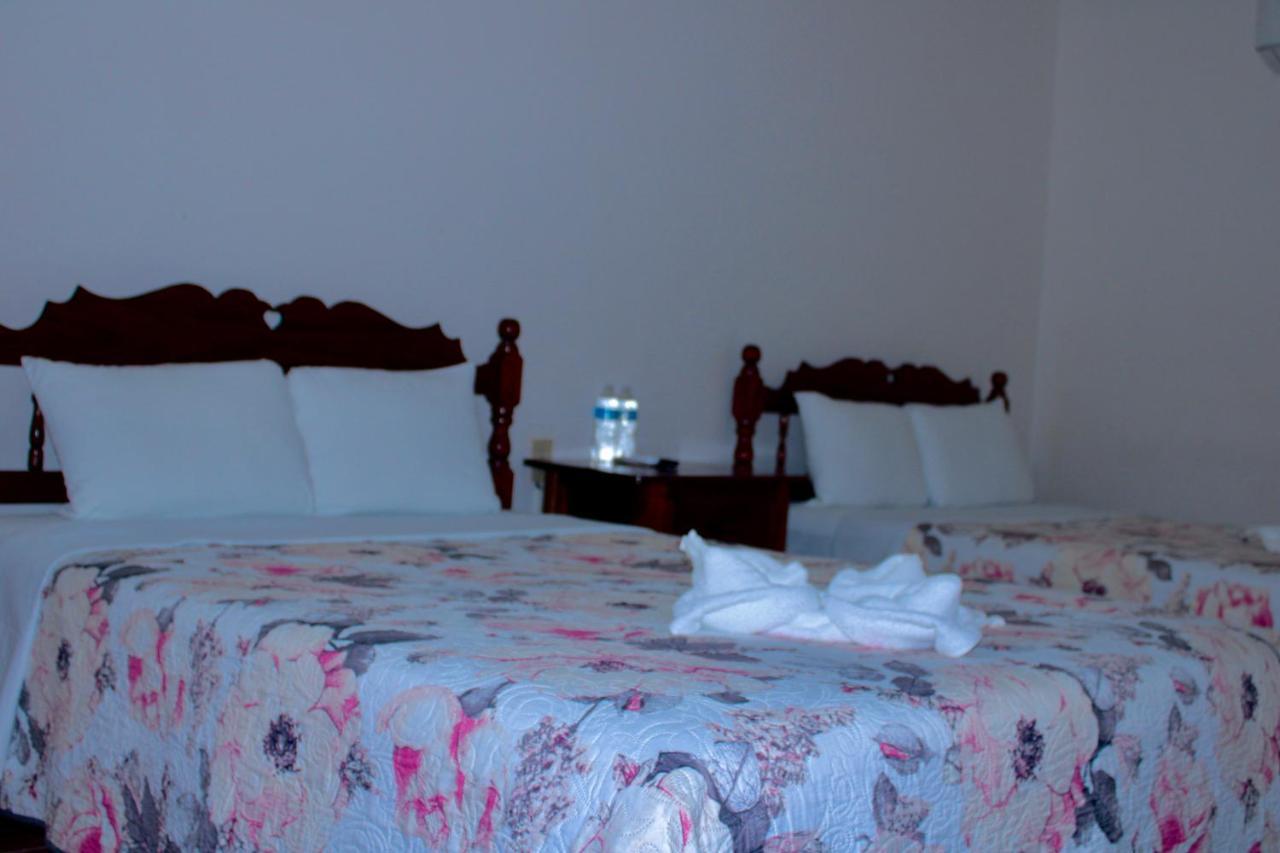 Nicte-Ha Hotel Xpujil Bagian luar foto