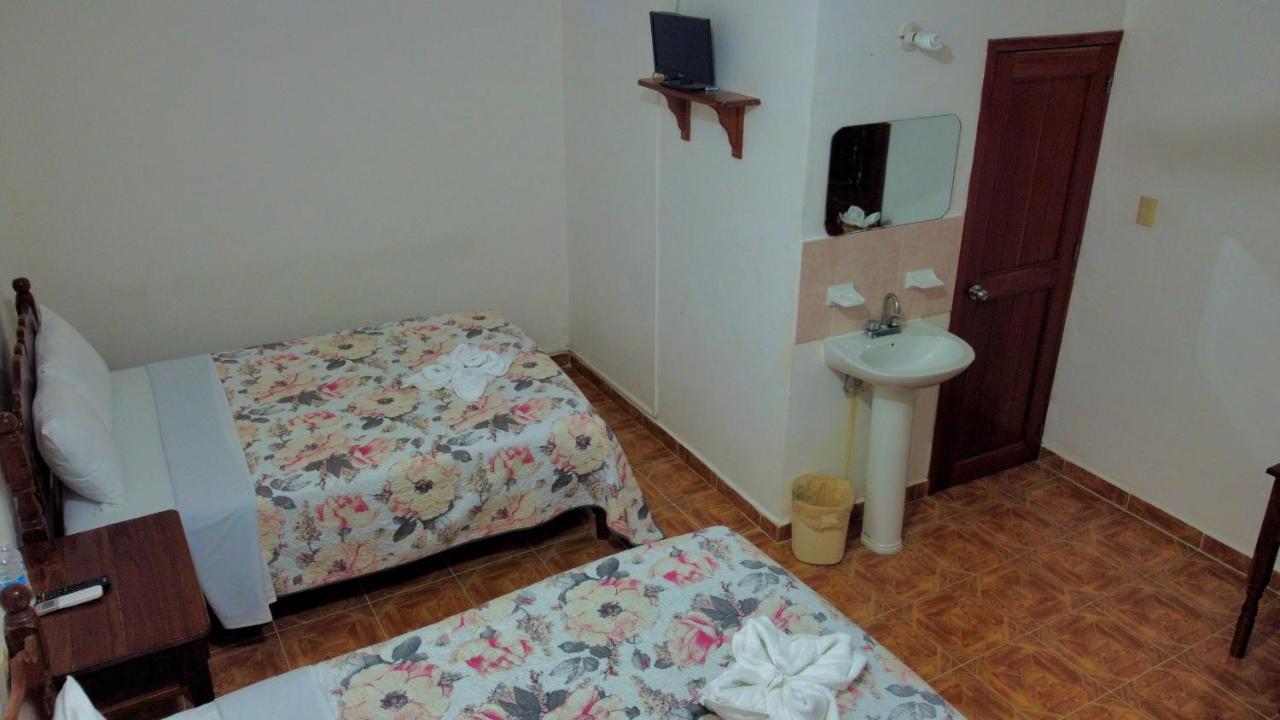 Nicte-Ha Hotel Xpujil Bagian luar foto